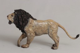 Lion agressif - vue 6